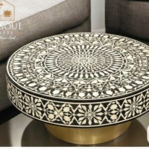 Atelier — Black & White Geometric Mosaic
